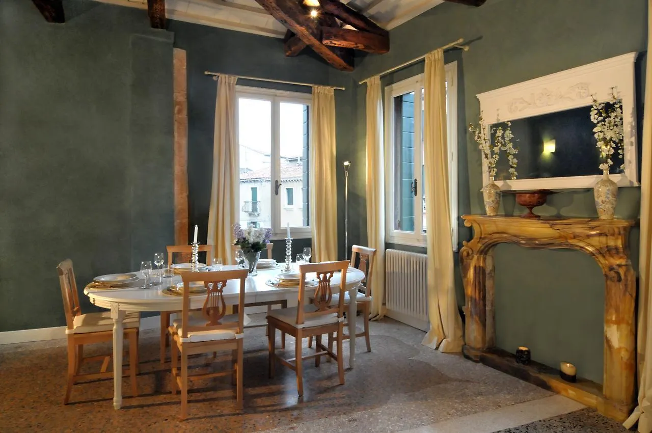 Ca' Dell'Artista Apartment With Terrace ヴェネツィア 0*,